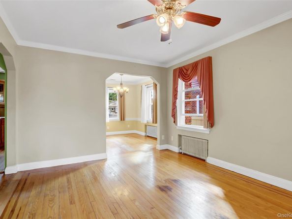 1045 Cathedral Avenue, Franklin Square NY 11010