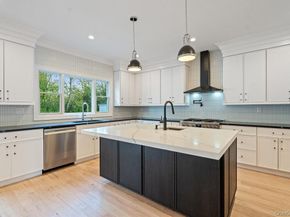 47 Netz Place, Albertson NY 11507