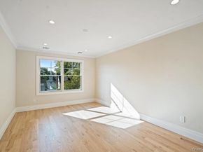 47 Netz Place, Albertson NY 11507