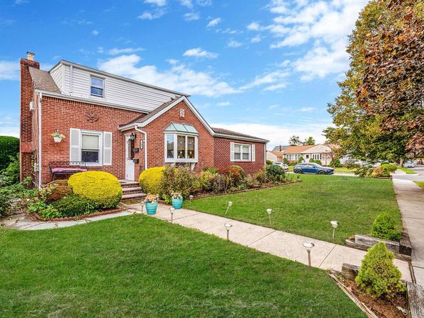 163 Crest Avenue, Elmont NY 11003