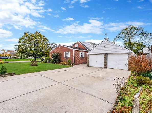 163 Crest Avenue, Elmont NY 11003