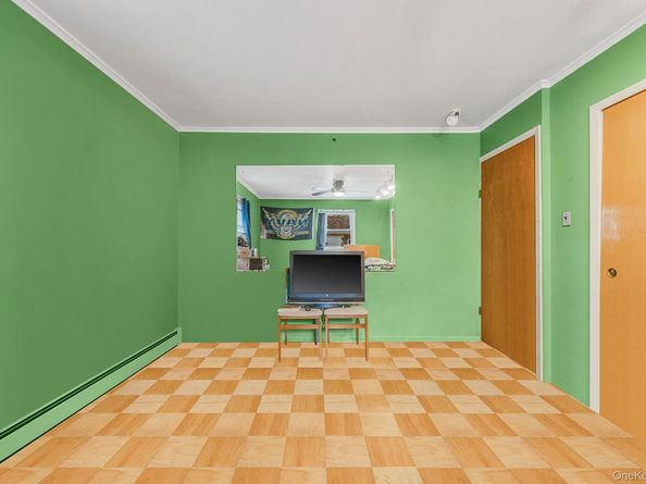 163 Crest Avenue, Elmont NY 11003