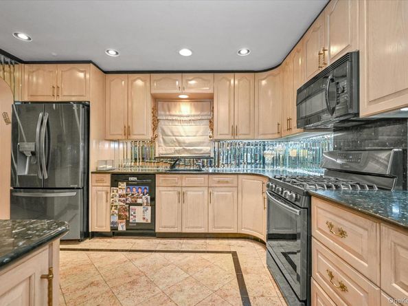 147-01 70th Avenue, Kew Garden Hills NY 11367