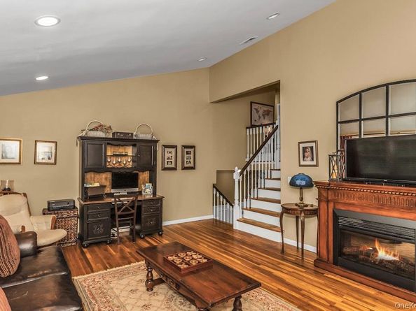 159 Soundview Drive, Port Washington NY 11050