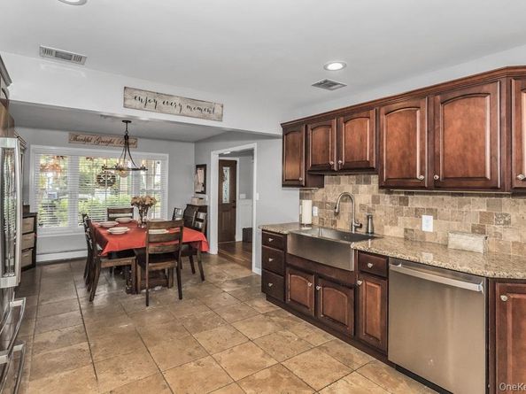 159 Soundview Drive, Port Washington NY 11050