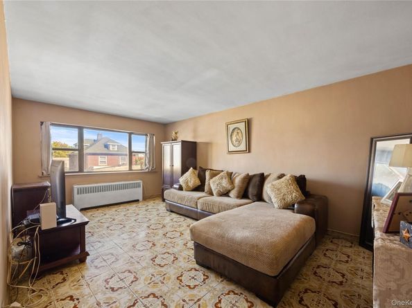 1815 Mahan Avenue, Bronx NY 10461