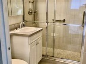 27110 Grand Central Parkway 2E, Floral Park NY 11005