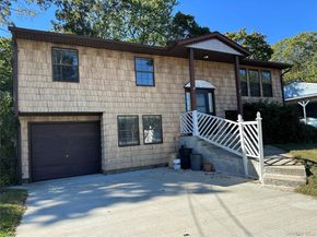 676 Bohemia Parkway, Sayville NY 11782