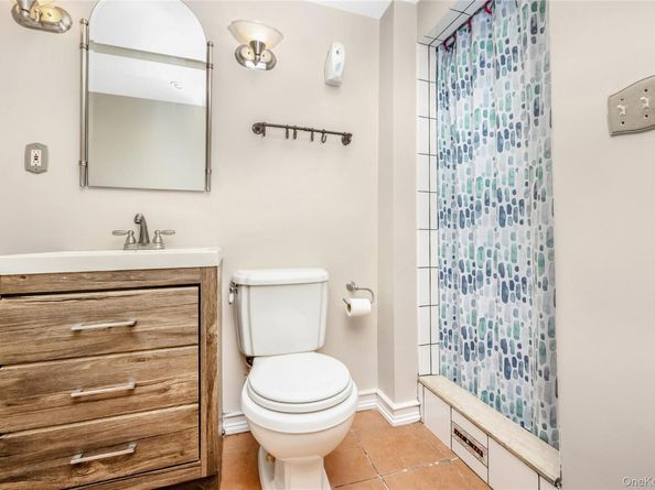 138 Eastgate Road, Massapequa Park NY 11762