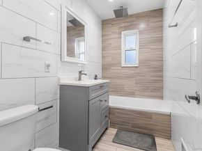 836 E 221st Street, Bronx NY 10467