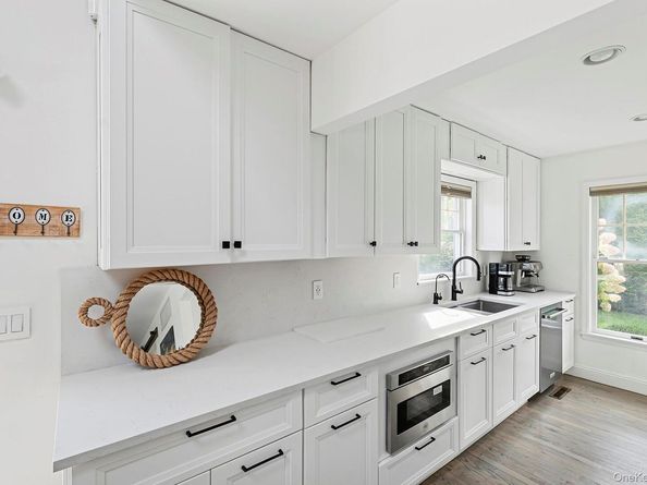 28 Windermere Drive, Sag Harbor NY 11963