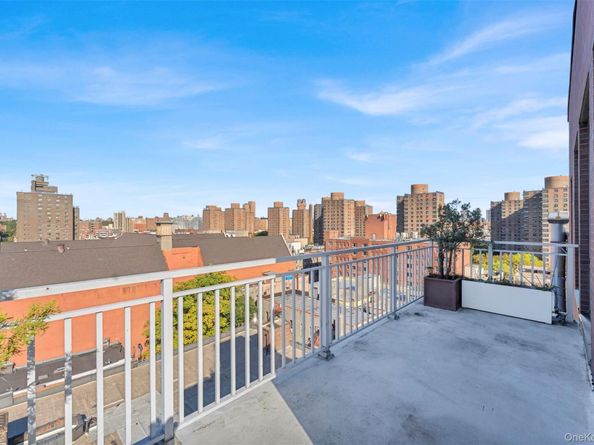 353 E 104 Street PH2, New York (Manhattan) NY 10029