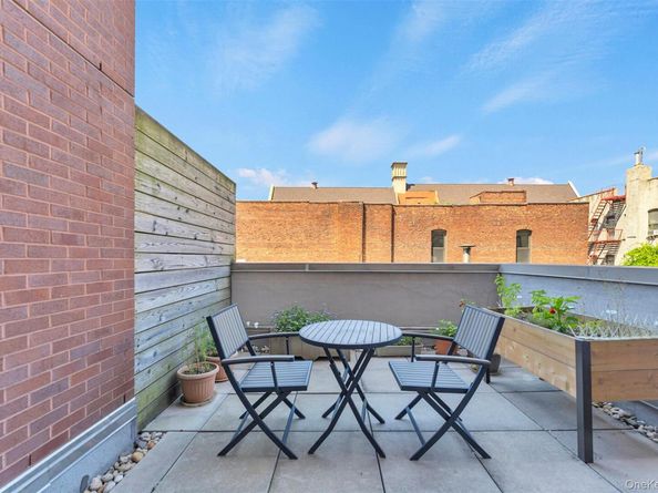 353 E 104 Street PH2, New York (Manhattan) NY 10029