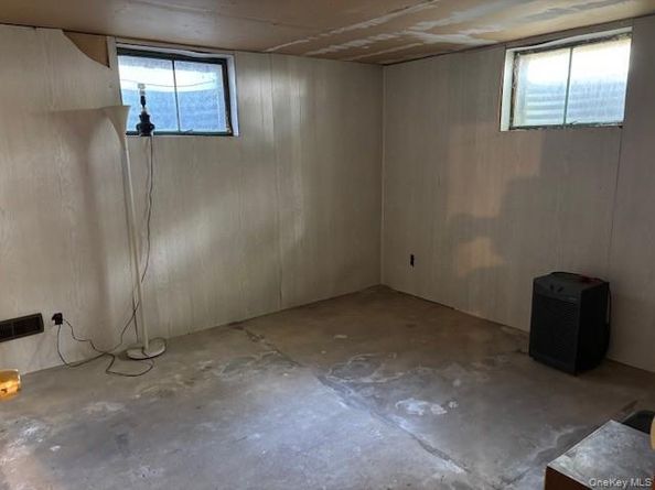 157 Pleasure Avenue, Ronkonkoma NY 11779