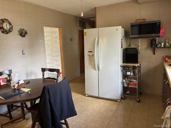 157 Pleasure Avenue, Ronkonkoma NY 11779