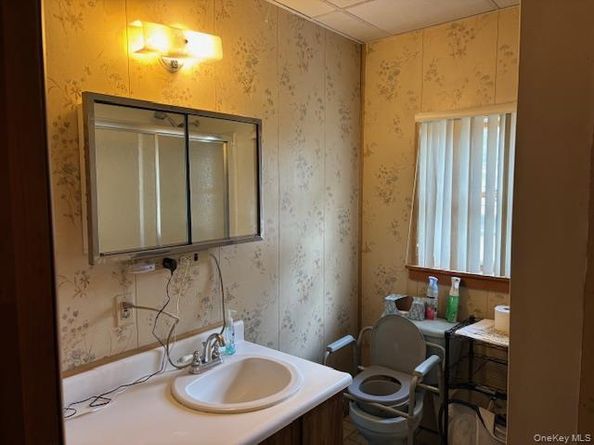 157 Pleasure Avenue, Ronkonkoma NY 11779