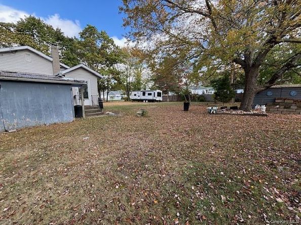 157 Pleasure Avenue, Ronkonkoma NY 11779