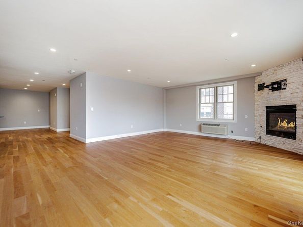 661 W Broadway 502, Long Beach NY 11561