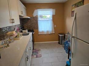 1005 Broadway, Westbury NY 11590