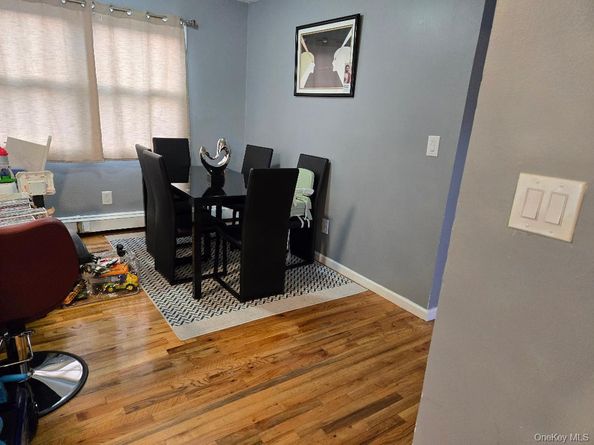 1005 Broadway, Westbury NY 11590