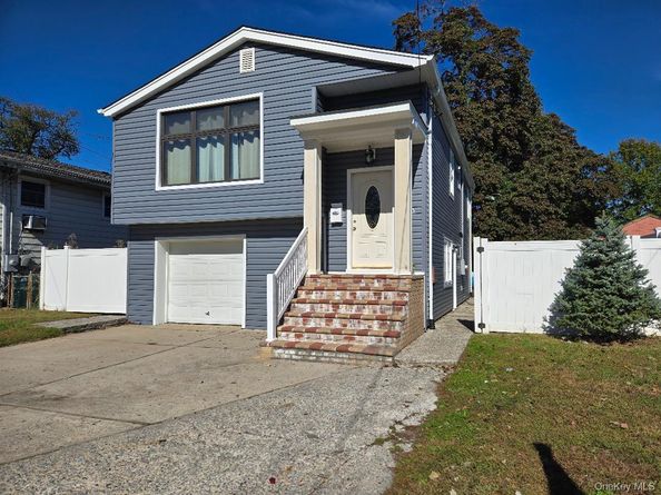 1005 Broadway, Westbury NY 11590