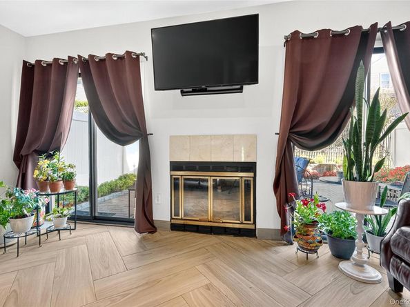 66 Leroy Avenue, Valhalla NY 10595