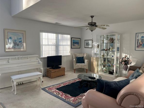 12 Horizon Court, Huntington NY 11743