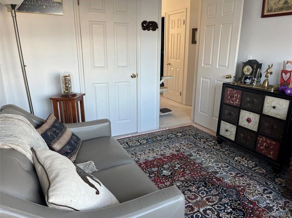 12 Horizon Court, Huntington NY 11743