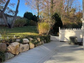 12 Horizon Court, Huntington NY 11743