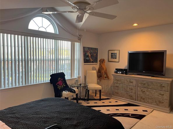 12 Horizon Court, Huntington NY 11743