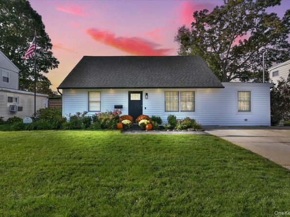 321 Brendan Avenue, Massapequa NY 11758