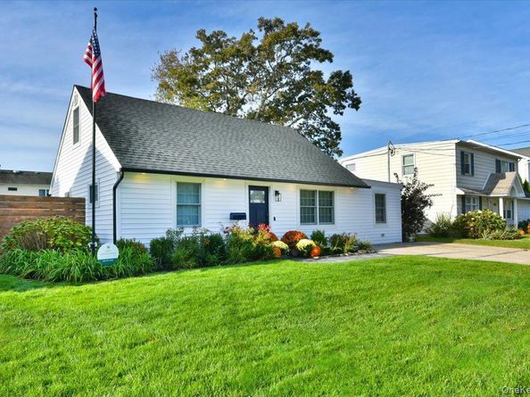 321 Brendan Avenue, Massapequa NY 11758