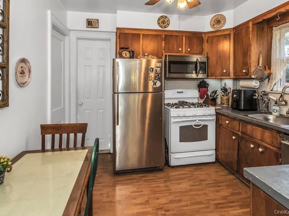 4172 Glenwood Street, Little Neck NY 11363