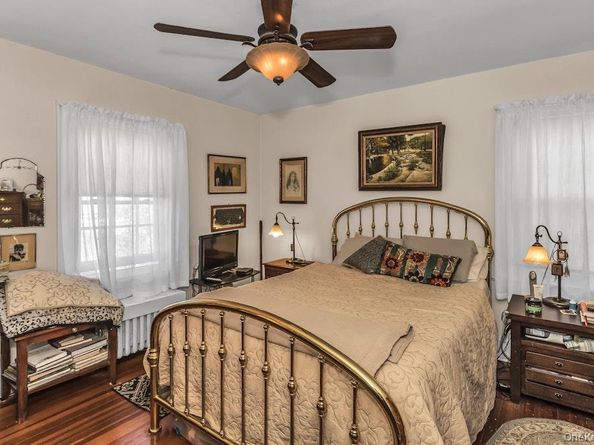 4172 Glenwood Street, Little Neck NY 11363