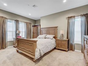 171 Clubhouse Circle, Melville NY 11747