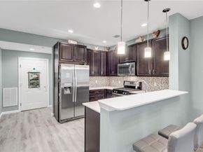 171 Clubhouse Circle, Melville NY 11747
