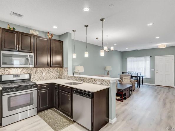 171 Clubhouse Circle, Melville NY 11747