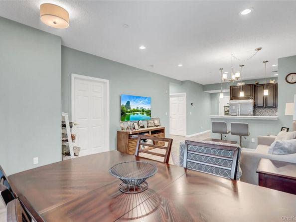 171 Clubhouse Circle, Melville NY 11747