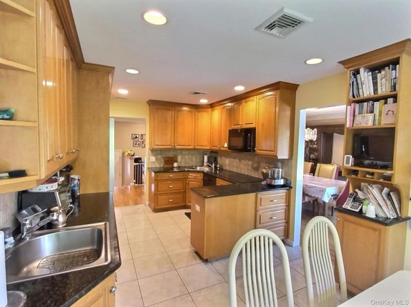 3391 Fairway Road, Oceanside NY 11572