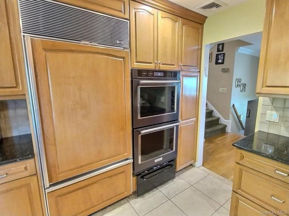 3391 Fairway Road, Oceanside NY 11572
