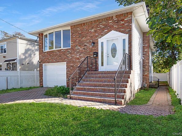 184 Wellesley Street, Hempstead NY 11550
