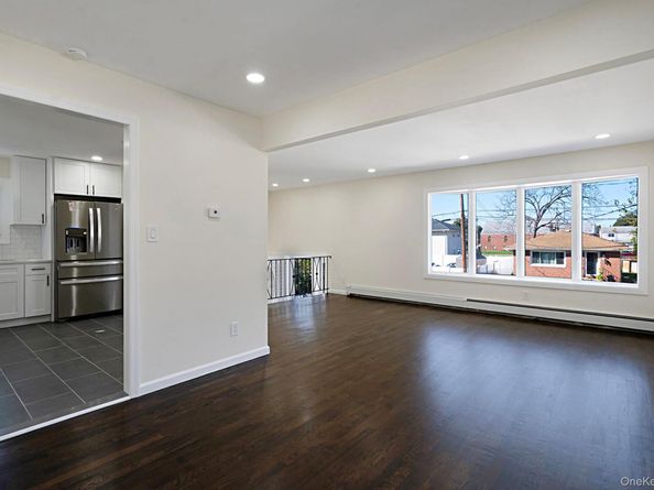 184 Wellesley Street, Hempstead NY 11550
