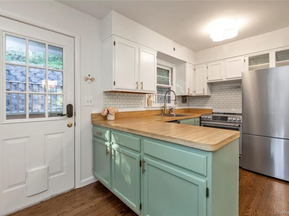 57 Oakdale Road, Centerport NY 11721