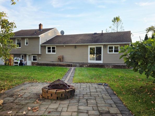 14 Boulevard Drive, Hicksville NY 11801