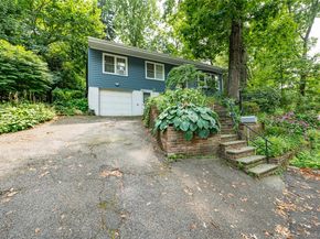27 Prospect Avenue, Sea Cliff NY 11579