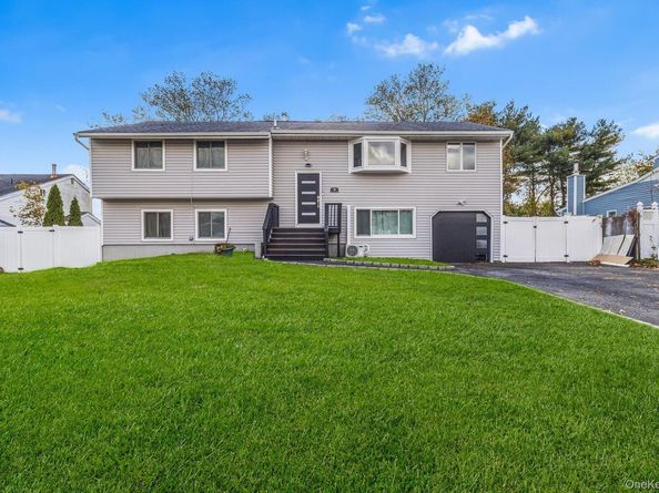 20 Malcolm Street, Brookhaven NY 11713