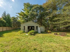 41 Belleview Avenue, Center Moriches NY 11934