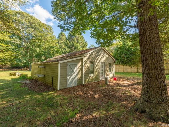 41 Belleview Avenue, Center Moriches NY 11934