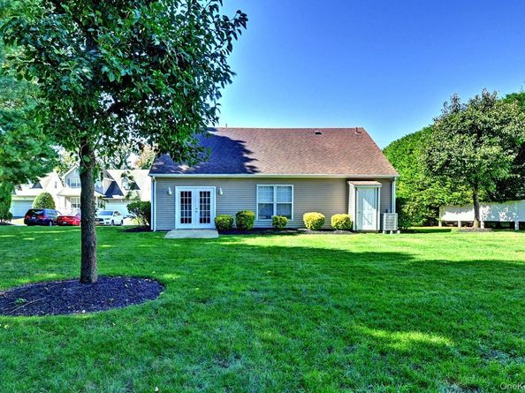 410 Mystic Way, Bay Shore NY 11706