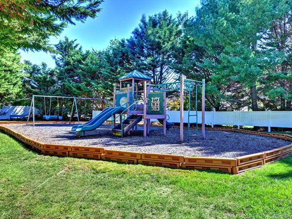 410 Mystic Way, Bay Shore NY 11706